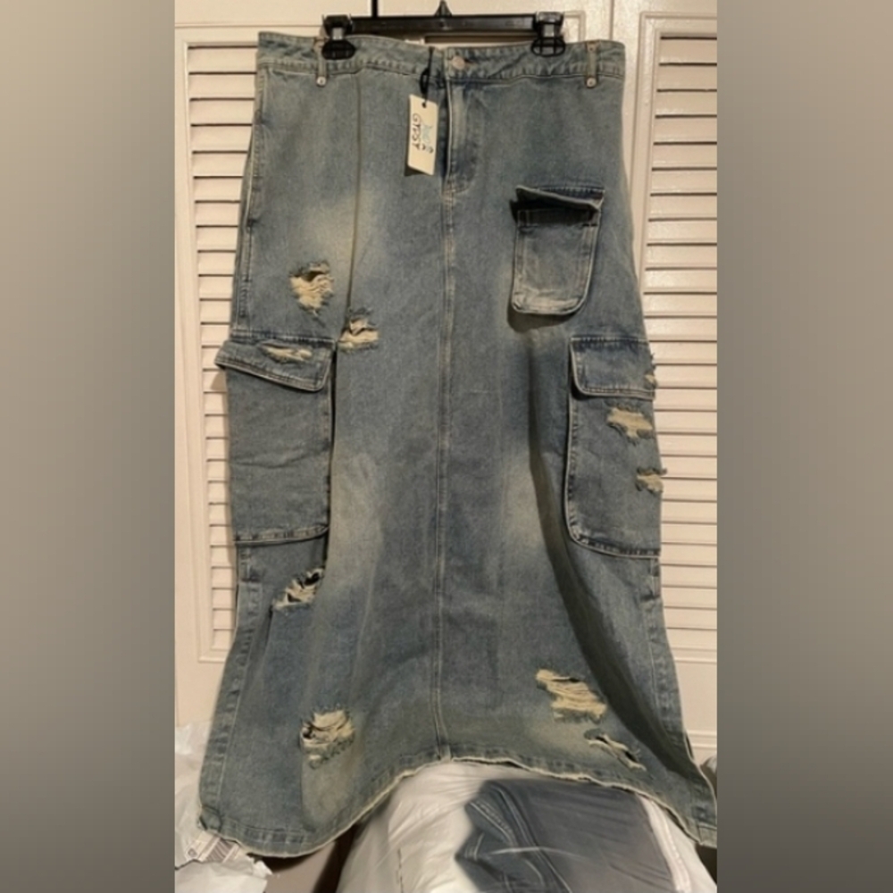 Jaded gypsy jewel distressed denim light wash skirt - Picture 12 of 13